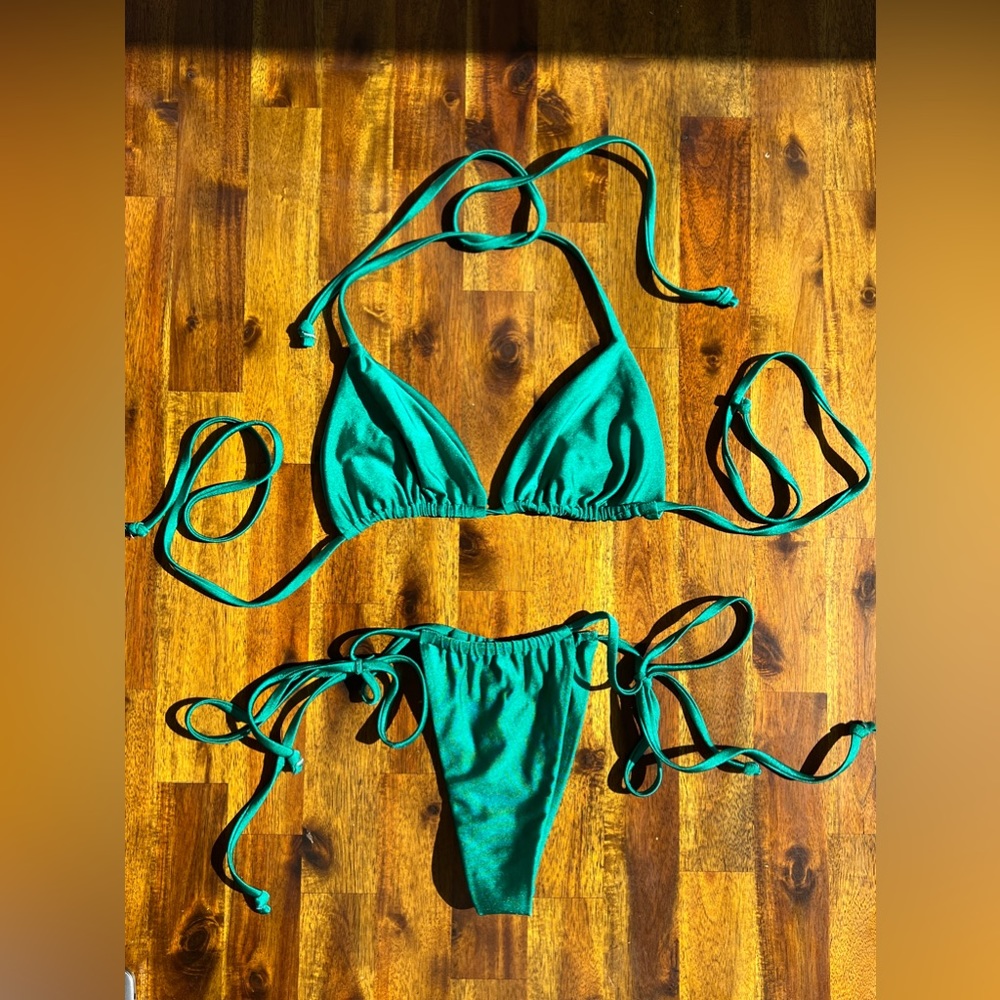 Frankies Bikinis, size small, emerald green.